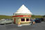 Bachmann Industries Roadside U.S.A. Ice Cream Stand